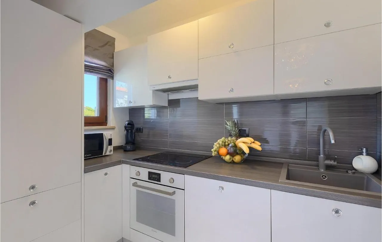 Holiday home Villa Chiara Puntera