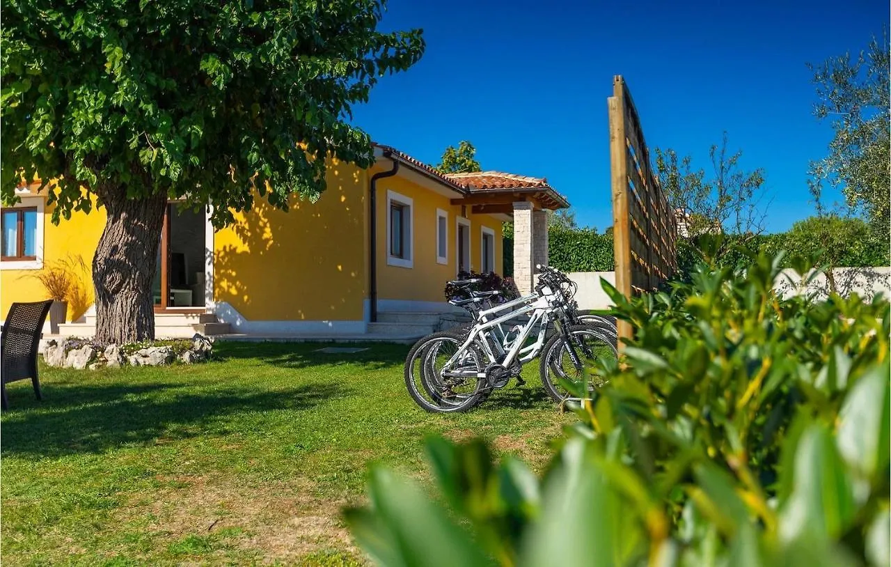 Villa Chiara Puntera Holiday home
