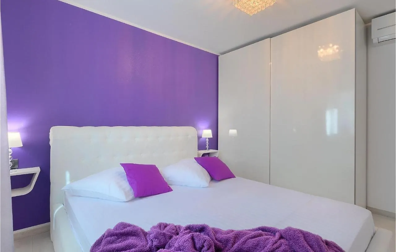 Villa Chiara Puntera Holiday home