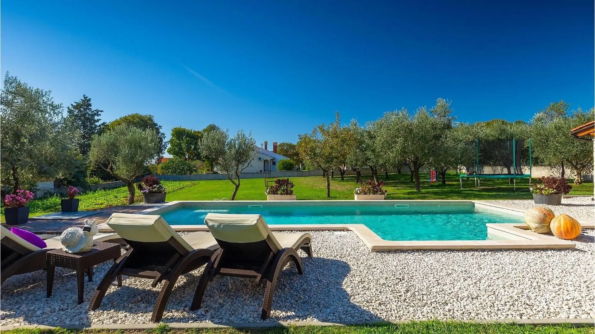 Villa Chiara Puntera 0*,